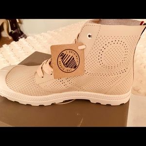💥PALLADIUM PAMPA LP BOOTS💥